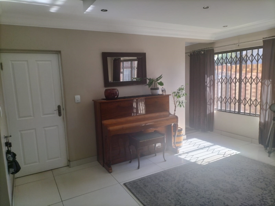 To Let 3 Bedroom Property for Rent in Bayswater Free State